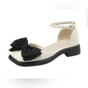 Black & Cream Block Heel Faux Pearl Ankle Strap Pumps Size 9